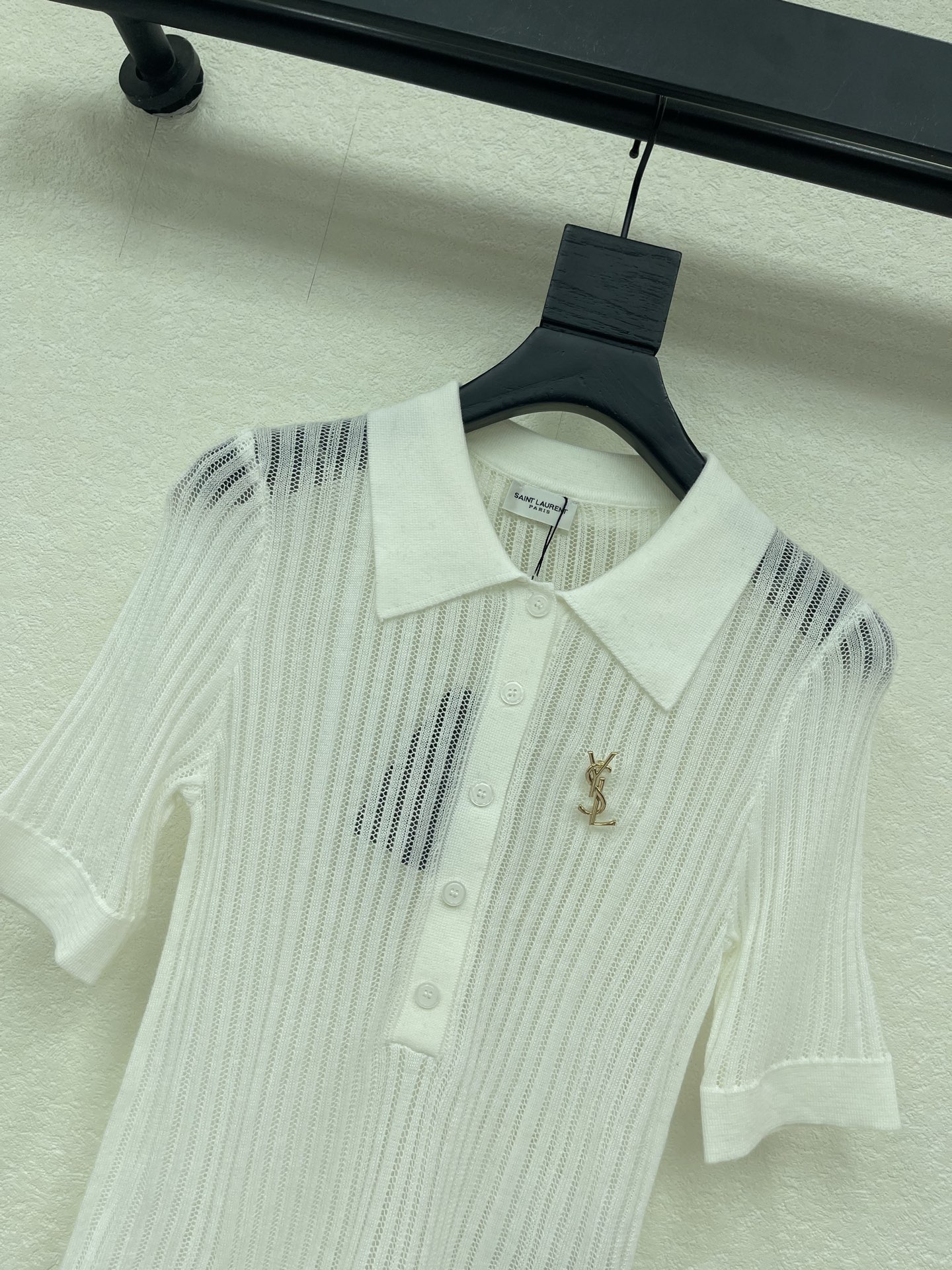 Women's short sleeves